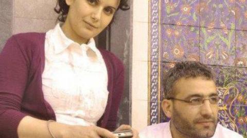 صورة للمعتقل رامي الهناوي مع الناشطة كفاح على ديب ... المصدر : حصلنا عليها بشكل شخصي